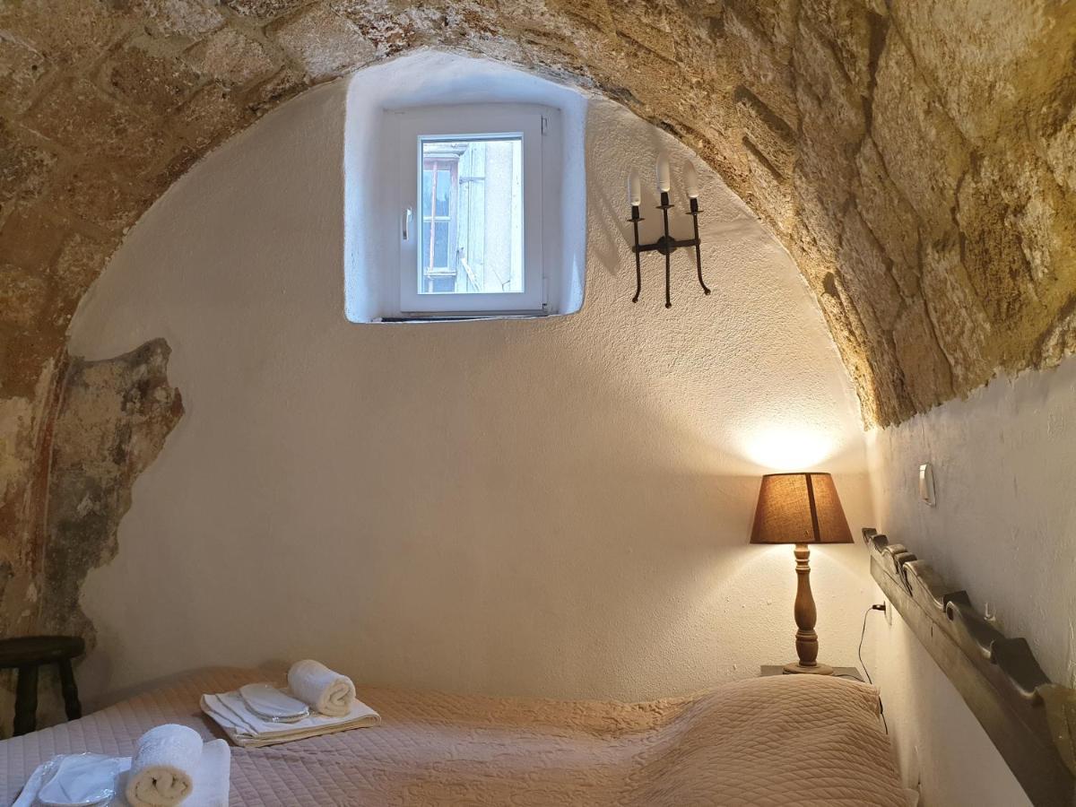 Chris Αpartments Old Town Apartment Rhodes City Екстериор снимка
